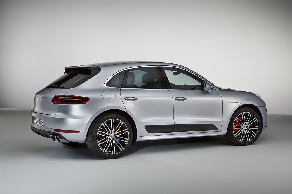 Macan Turbo with Performance Package 5