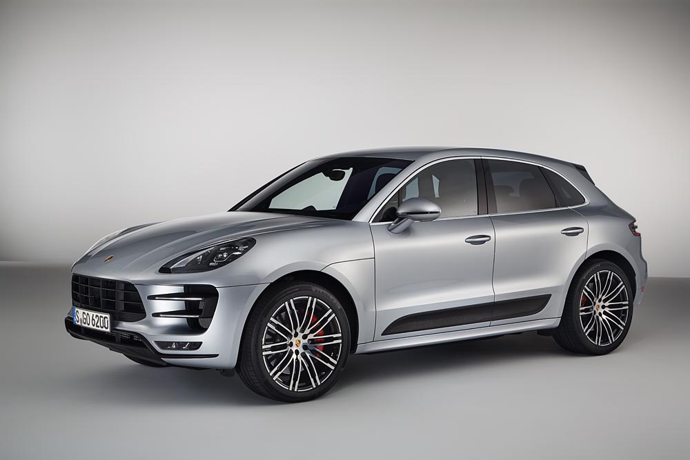 Macan Turbo with Performance Package 4