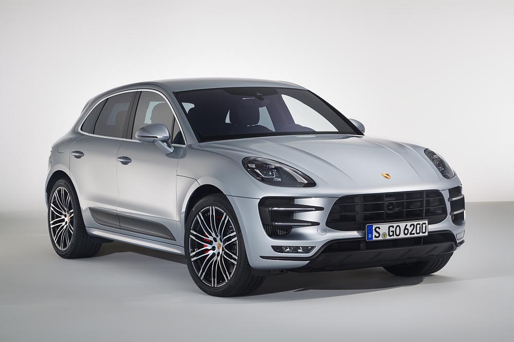 Macan Turbo with Performance Package 3